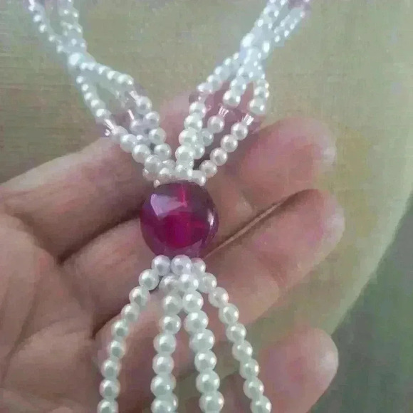 Beaded pearl  necklace - Picture 3 of 5